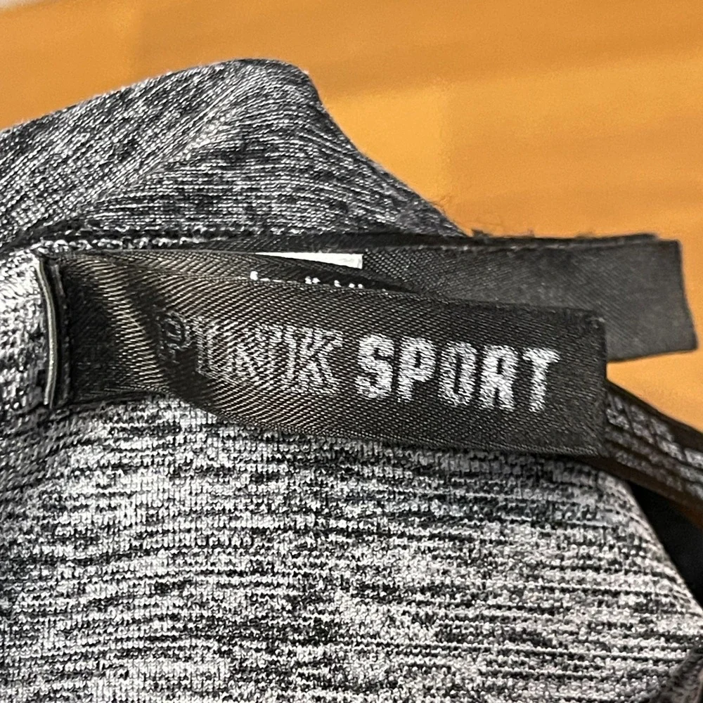 Pink Victoria Secret Sport Women Seamless Lightly Lined Racerback Sports Bra S